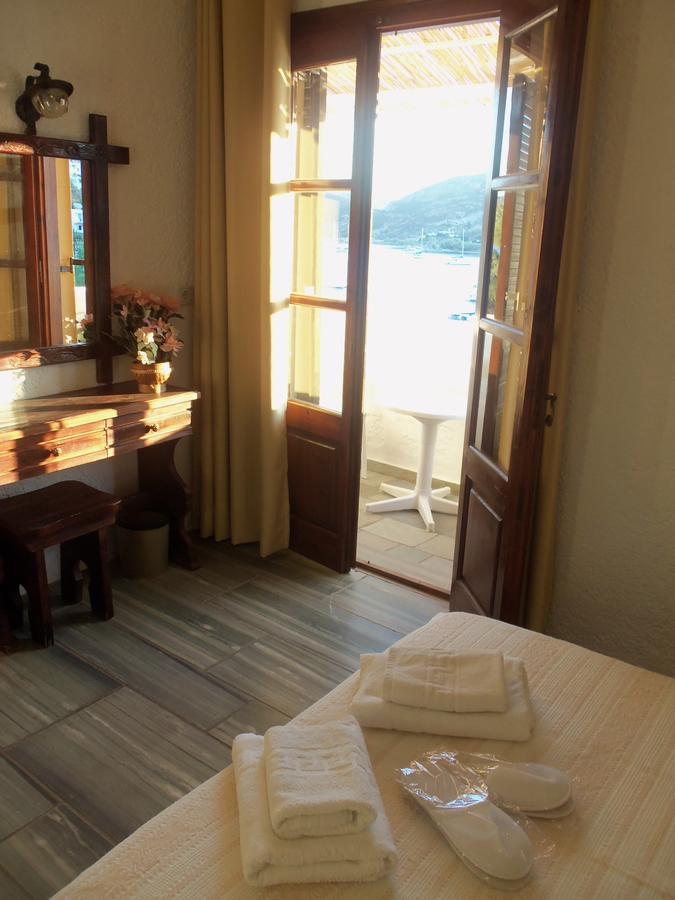Alexandros Hotel Grikos Bay  Exterior foto